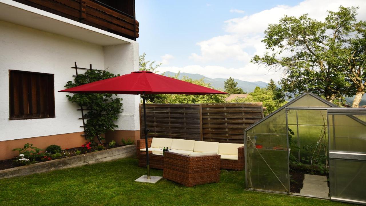 Apartamento 80 M2 Haushaelfte, 3 Zimmer, Parkplaetze, Bis 6 Pers Wängle Exterior foto